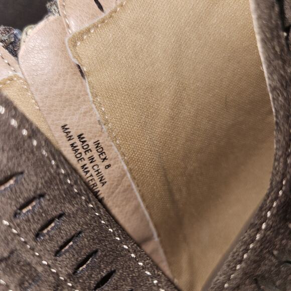 Boutique By CORKYS Booties womens SZ 8 Suede Cutout Ankle Boot Festival Fair - Picture 8 of 11